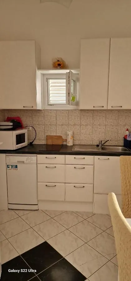 Apartmán Hausadrian /Apartments Tony Vir